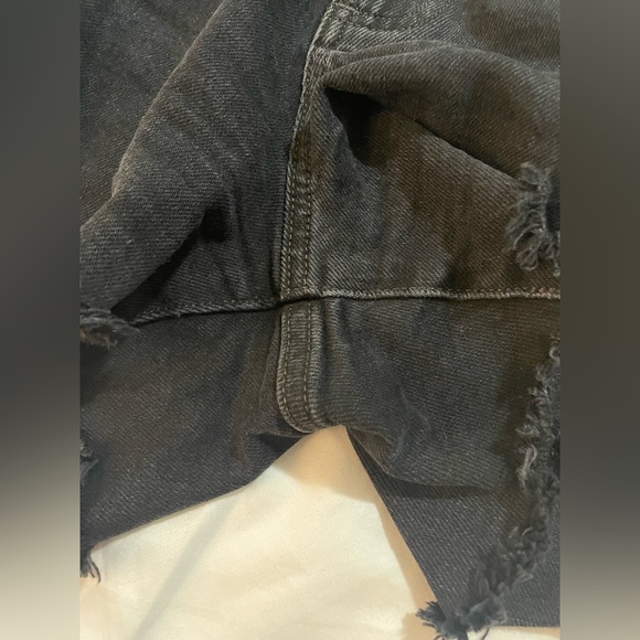 Aritzia Denim Forum Arlo short in US size 26 - Picture 12 of 13